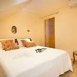 Valdibora Sea View Residence